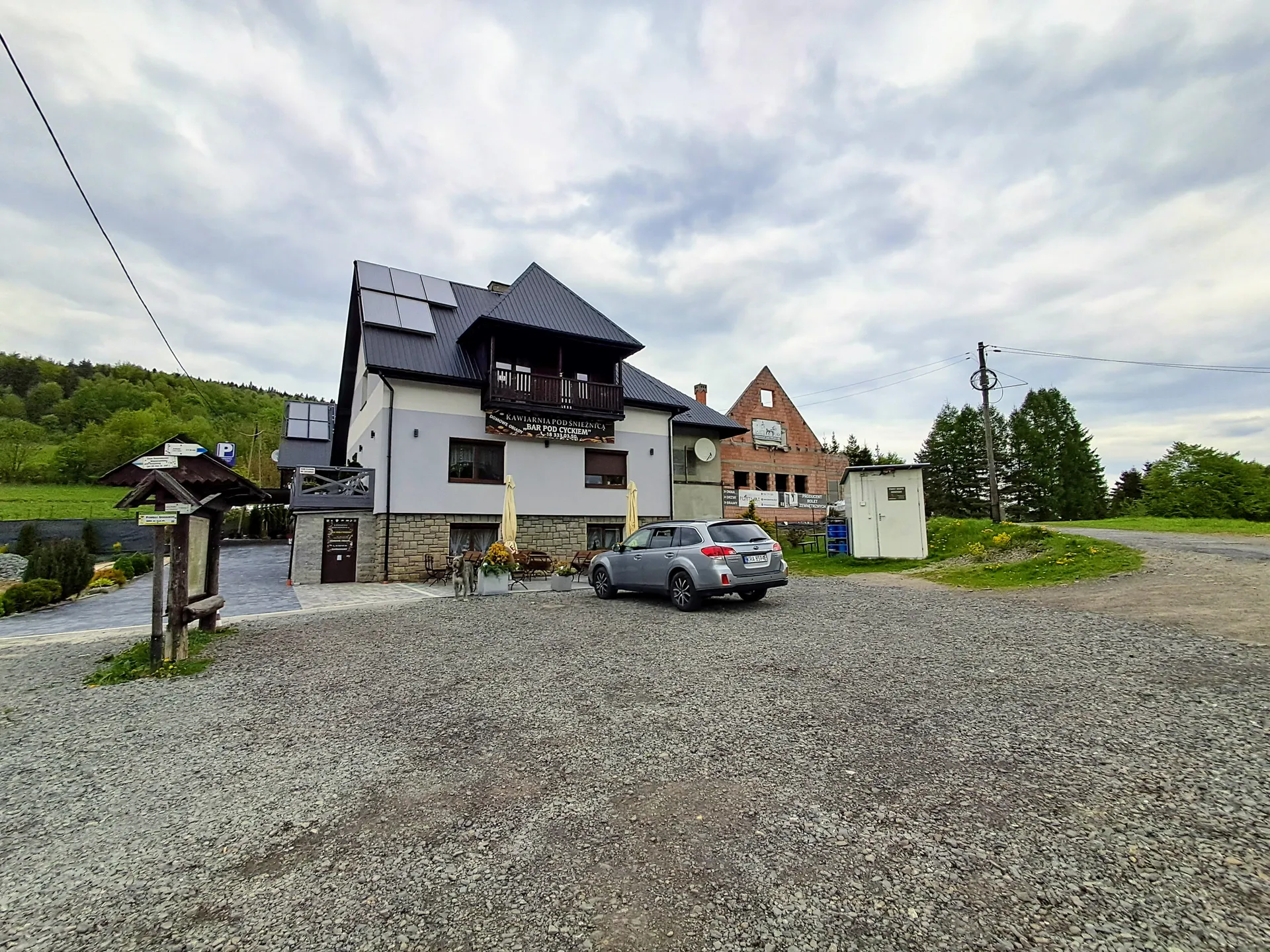 Bar Pod Cyckiem na Przełęczy Gruszowiec