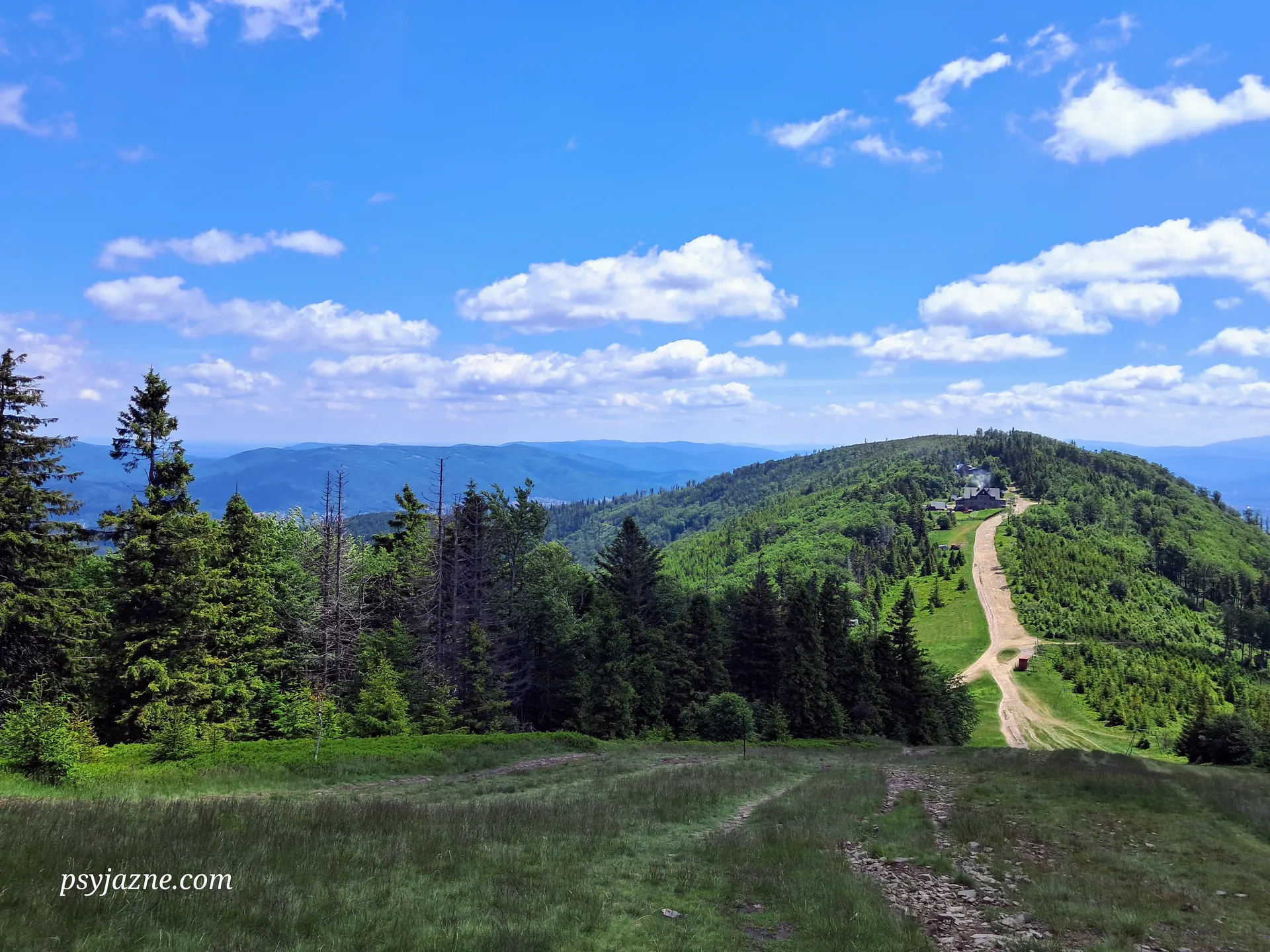 Widok z Klimczoka na Beskid Mały